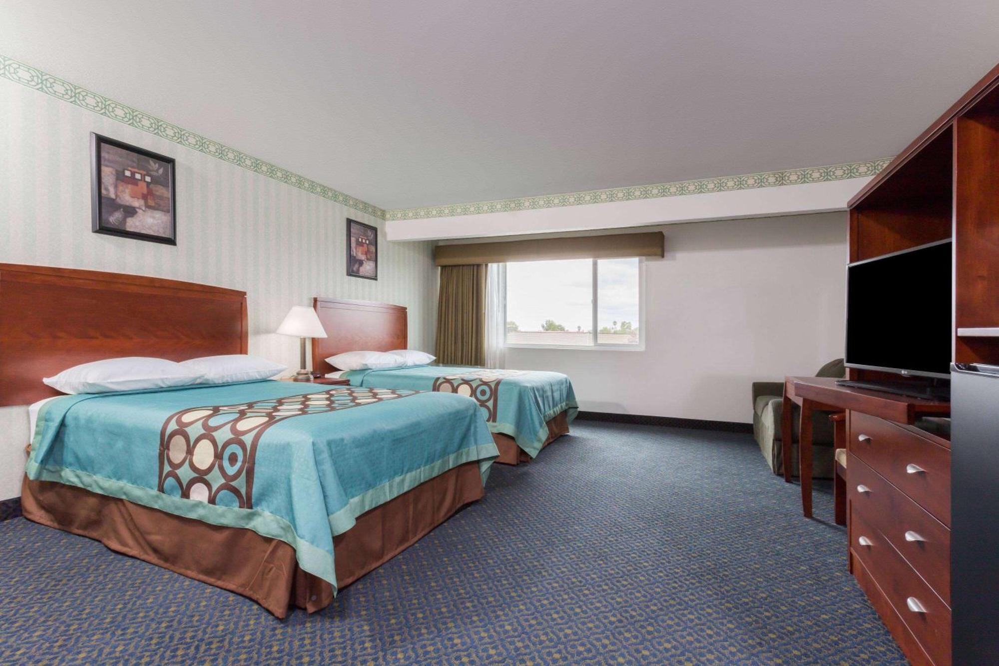 Super 8 By Wyndham Sacramento Hotel Exterior photo