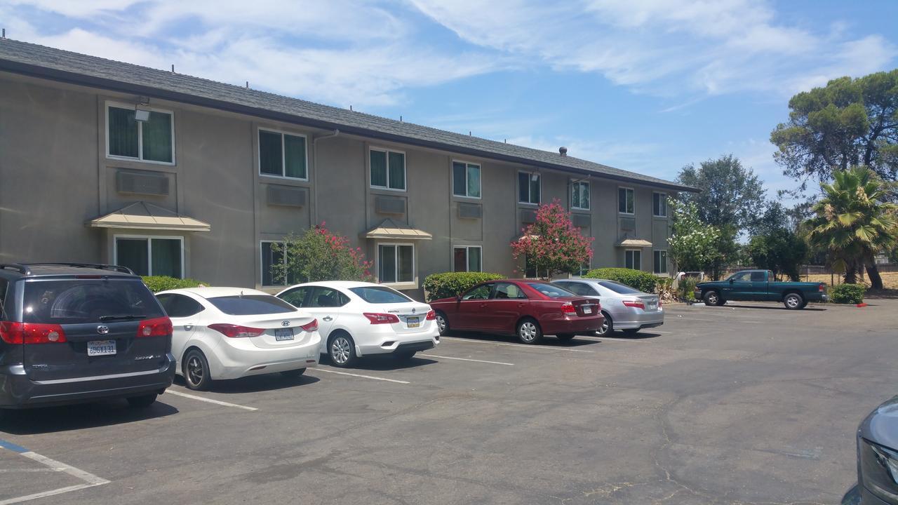 Super 8 By Wyndham Sacramento Hotel Exterior photo